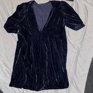 Cute velvet tunic